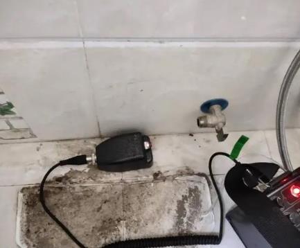黄陵屋顶漏水维修公司分享下卫生间漏水的危害及解决方法